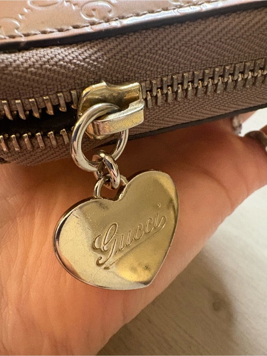 Gucci Handbags - Gucci Nude Pink Embossed Patent Leather Zip Wallet